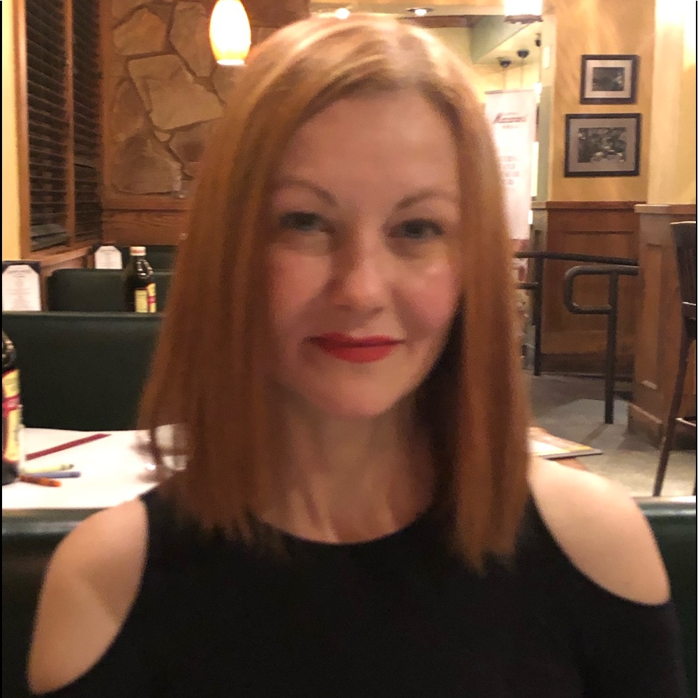 Meet your Posher, Cristina